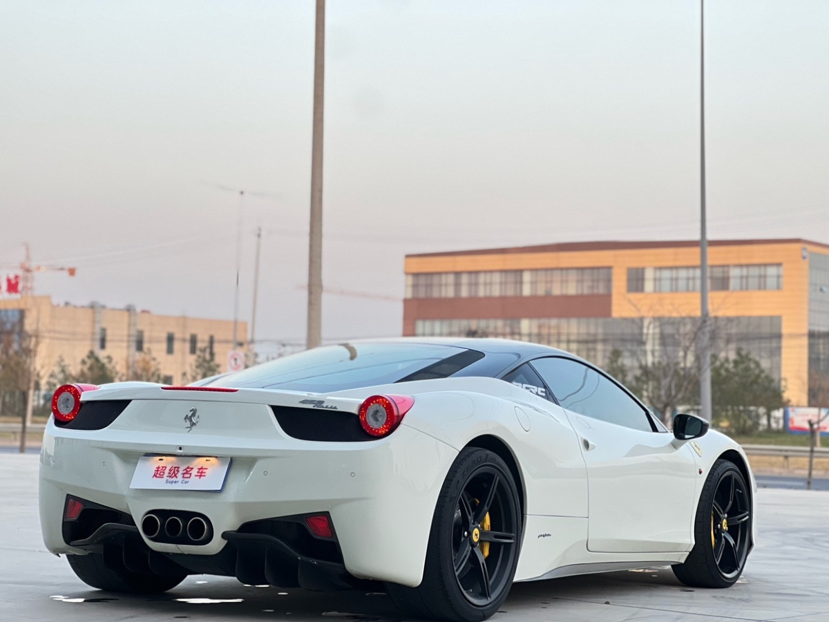 2015年7月法拉利 458  2011款 4.5L Italia