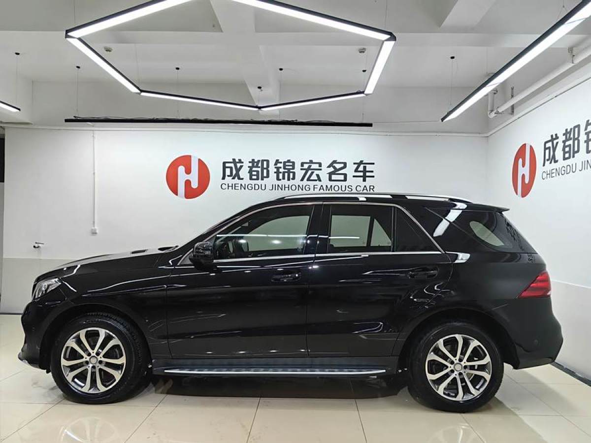 奔馳 奔馳GLE  2017款 GLE 320 4MATIC 豪華型圖片