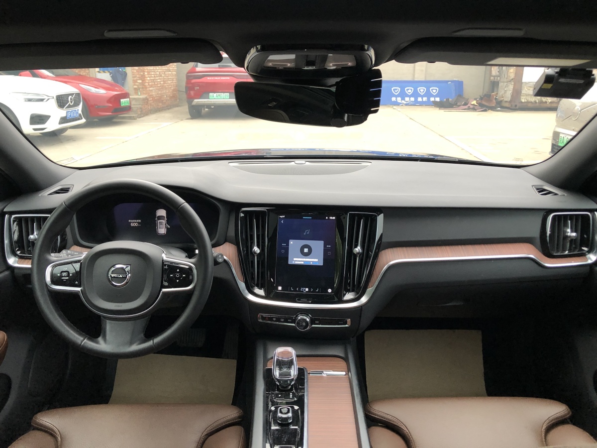 沃爾沃 V60  2024款 B5 智遠(yuǎn)豪華版圖片