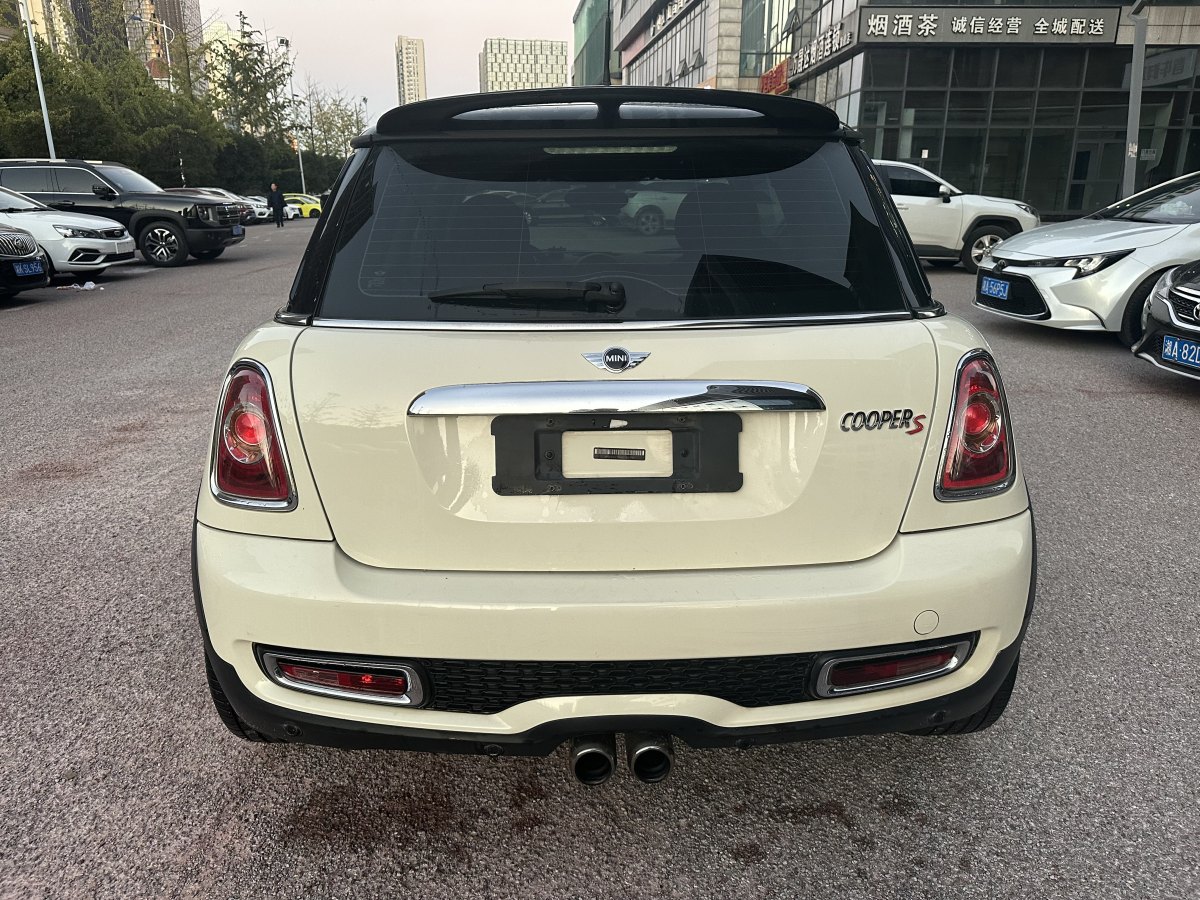 2013年10月MINI CLUBMAN  2012款 1.6T COOPER S Fun