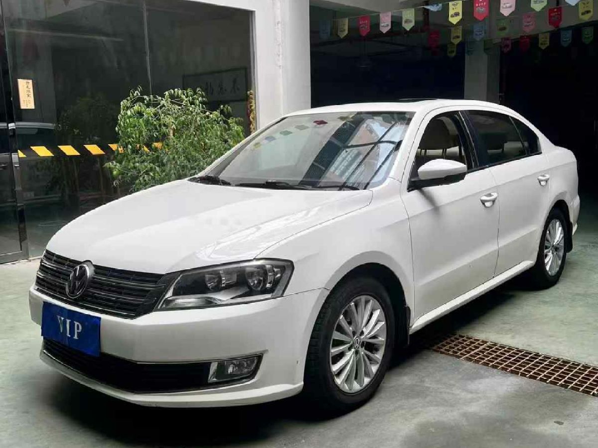 2013年1月大眾 朗逸  2013款 1.4 TSI 豪華導(dǎo)航版