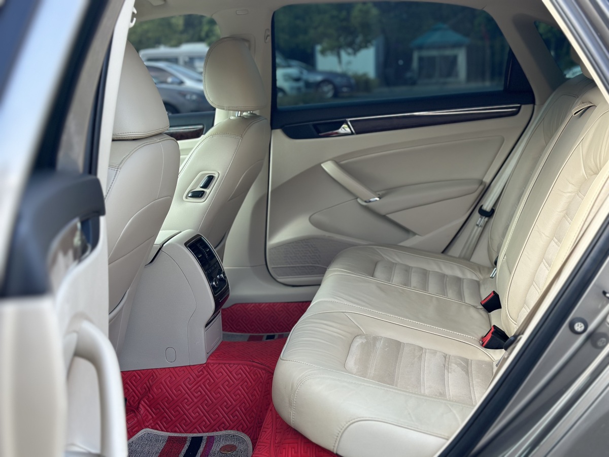 大眾 帕薩特  2013款 1.8TSI DSG至尊版圖片