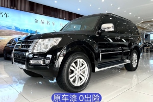 三菱 帕杰罗(进口) 2019款 帕杰罗V97 3.8L GLS 八气 双差 天窗(中东)  