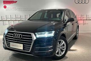 奧迪Q7 奧迪 45 TFSI 舒適型