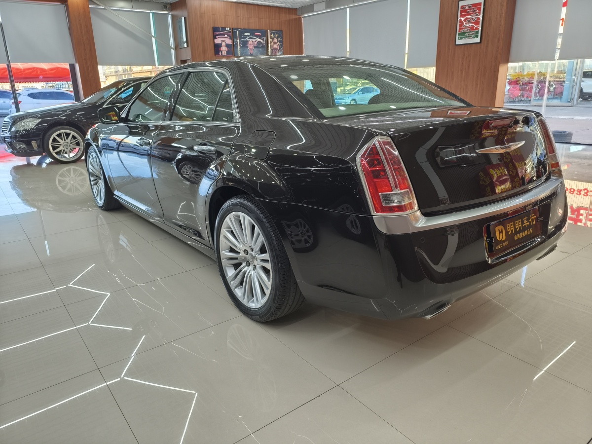 克萊斯勒 300C  2012款 3.6L 豪華版圖片