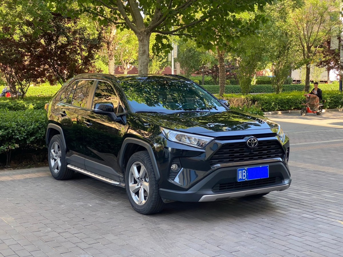 豐田 RAV4榮放  2021款 2.0L CVT兩驅(qū)風(fēng)尚版圖片