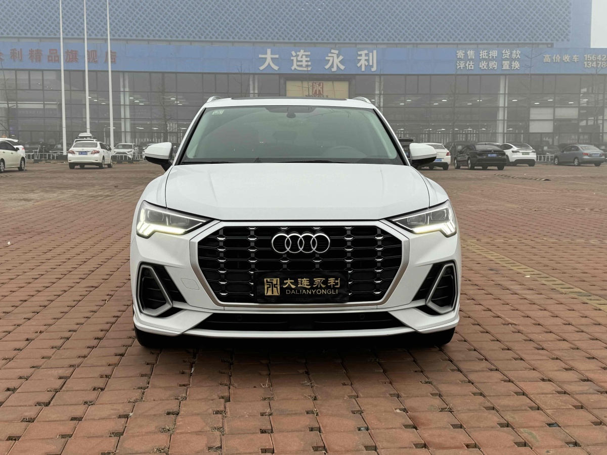 奧迪 奧迪Q3  2023款 40 TFSI 時(shí)尚動感型圖片