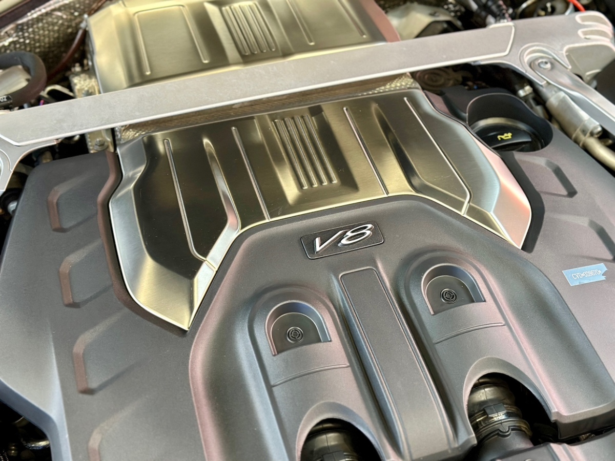 2022年7月宾利 飞驰  2021款 4.0T V8 标准版