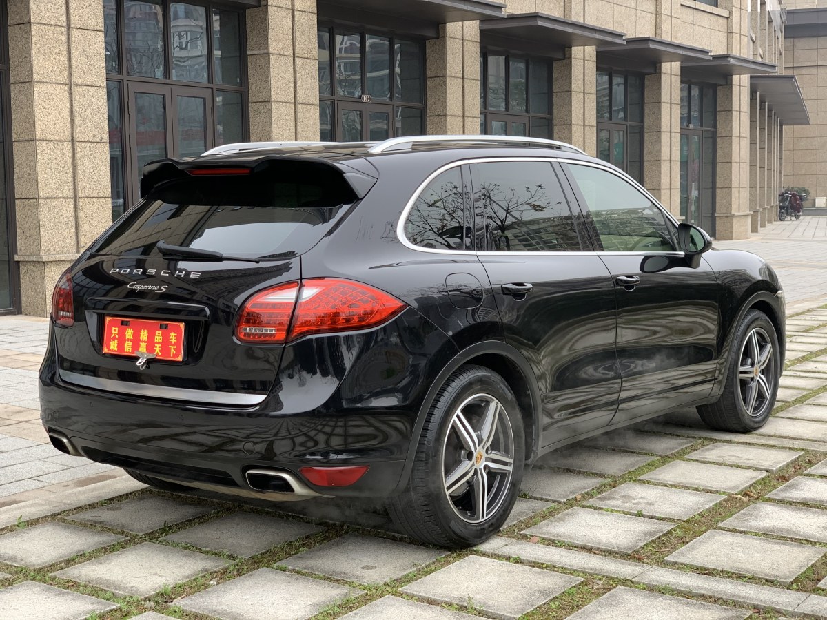 2011年1月保時捷 Cayenne  2011款 Cayenne 3.0T