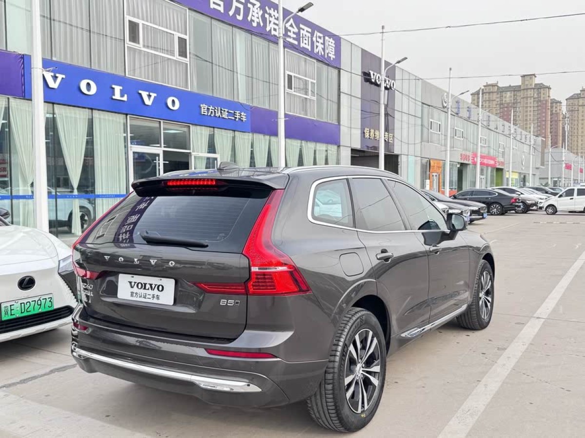 沃爾沃 XC60  2024款 B5 四驅(qū)智逸豪華版圖片