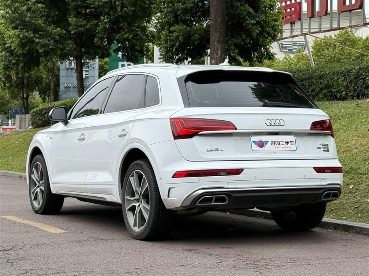奧迪 奧迪Q5L  2022款 改款 45T 豪華動感型圖片