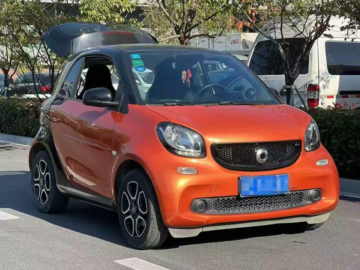 smart fortwo 圖片