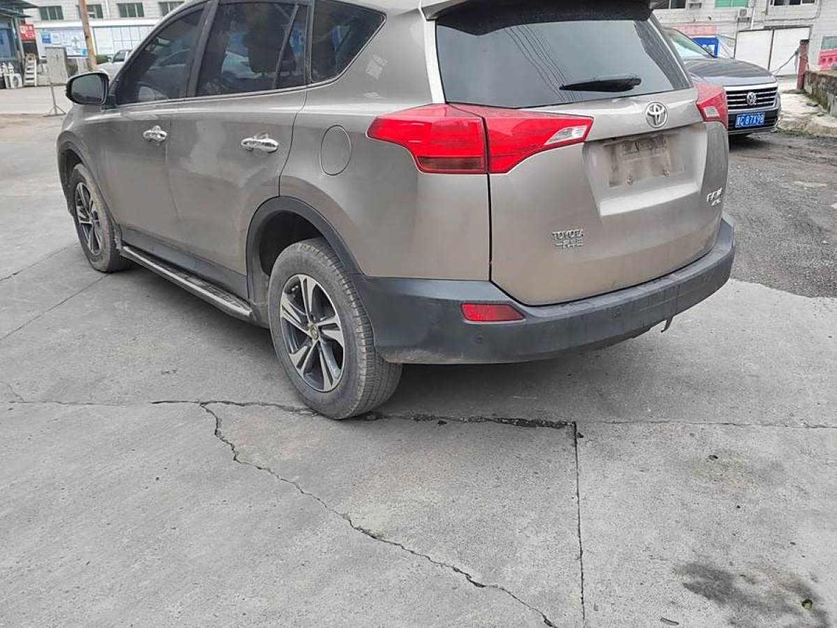 豐田 RAV4榮放  2015款 2.0L CVT四驅(qū)新銳版圖片