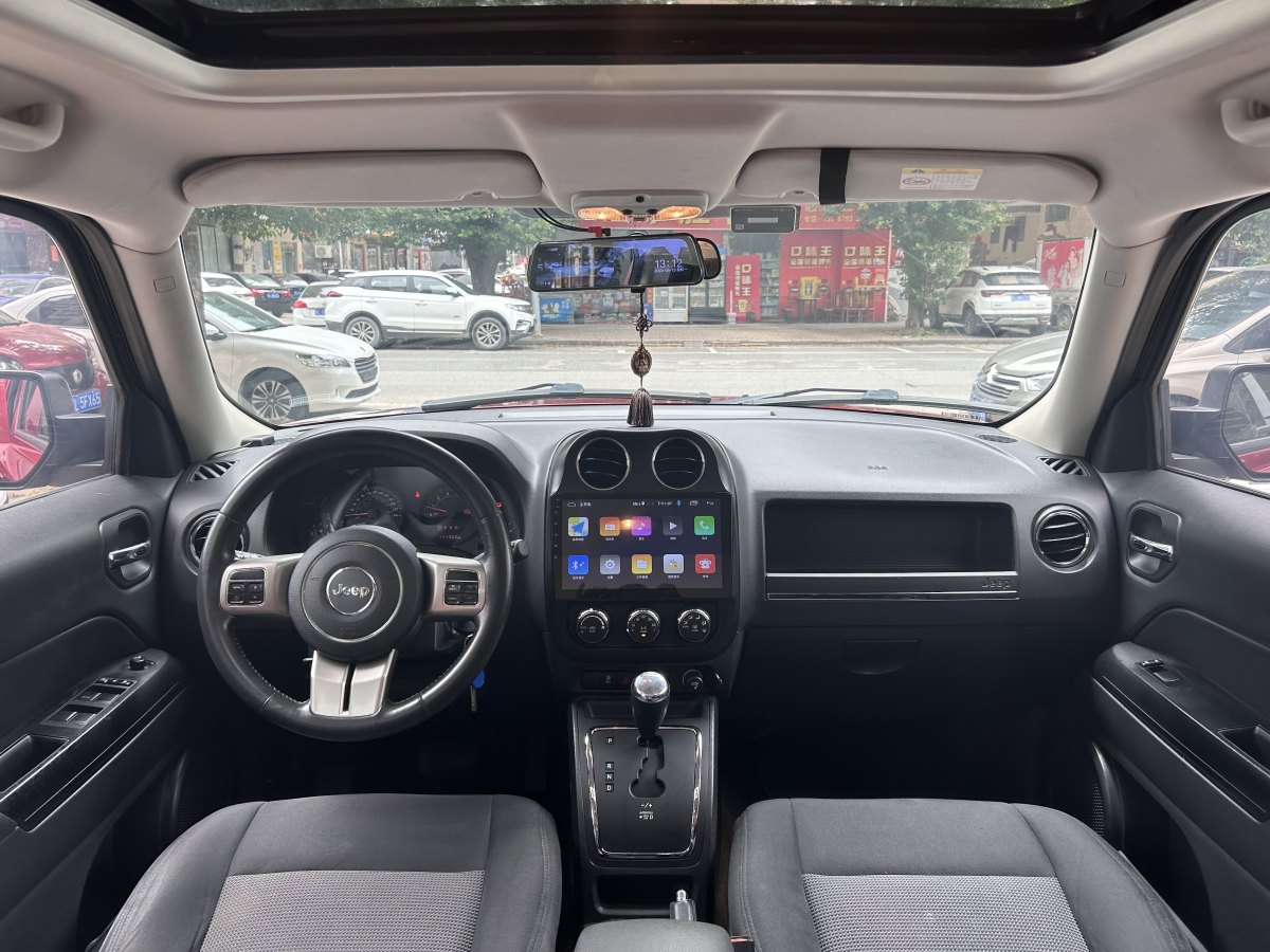 Jeep 自由客  2015款 2.4L 运动版图片