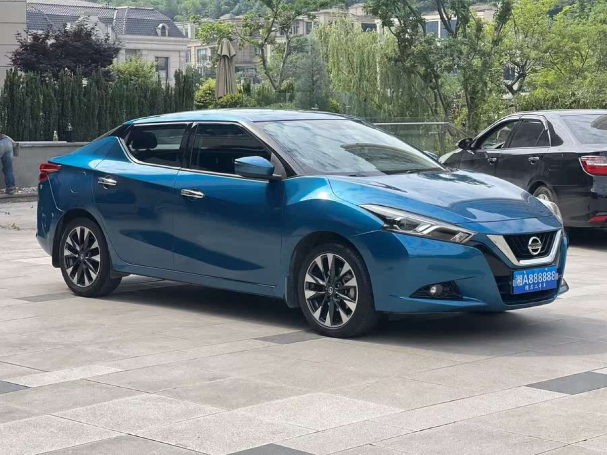 日產(chǎn) LANNIA 藍(lán)鳥  2019款 1.6L CVT智聯(lián)智酷版 國VI圖片