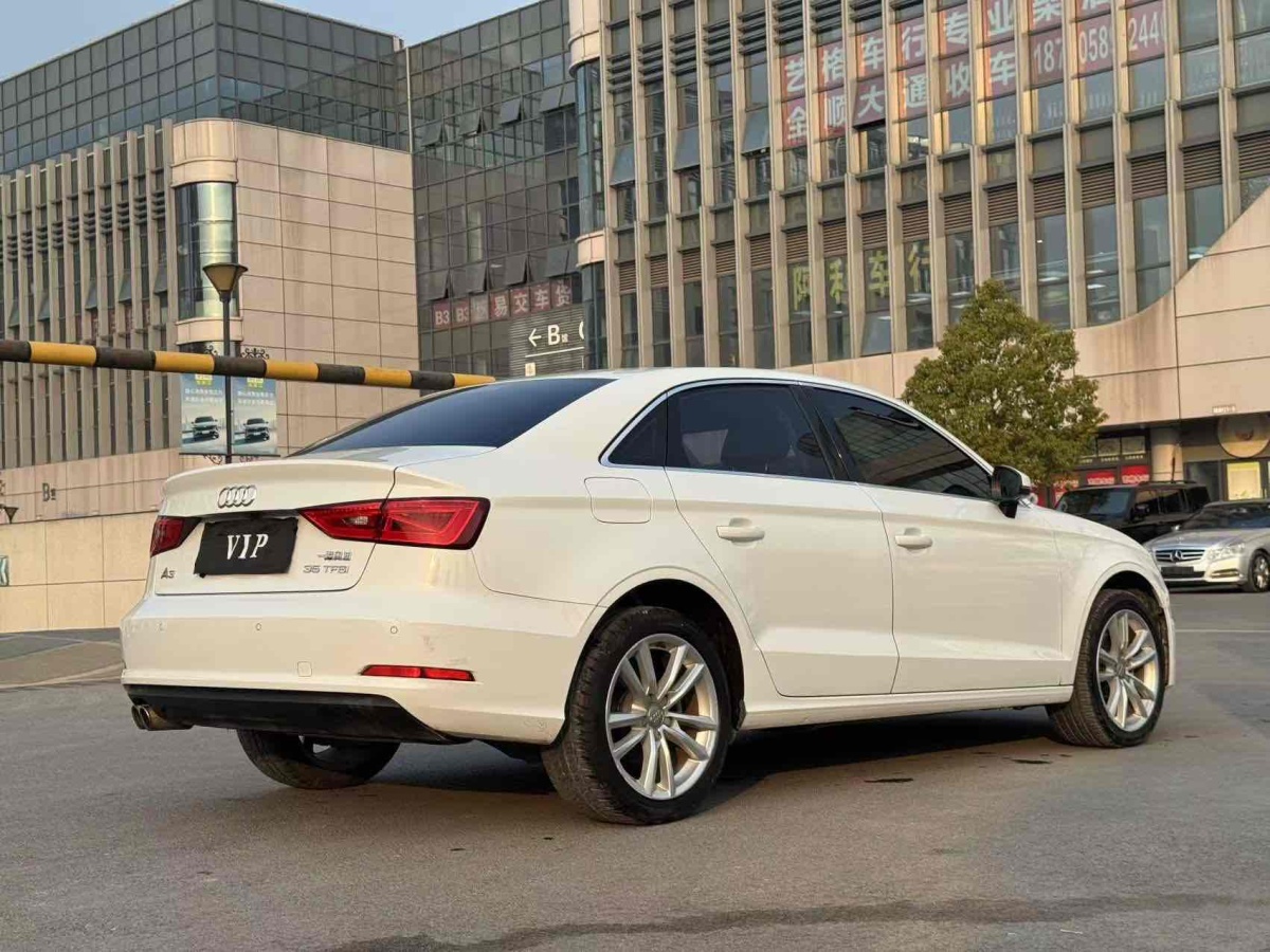 奧迪 奧迪A3  2016款 Limousine 35 TFSI 風(fēng)尚型圖片