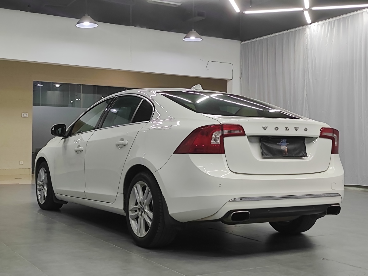 2014年7月沃爾沃 S60  2014款 S60L 2.0T 智遠(yuǎn)版