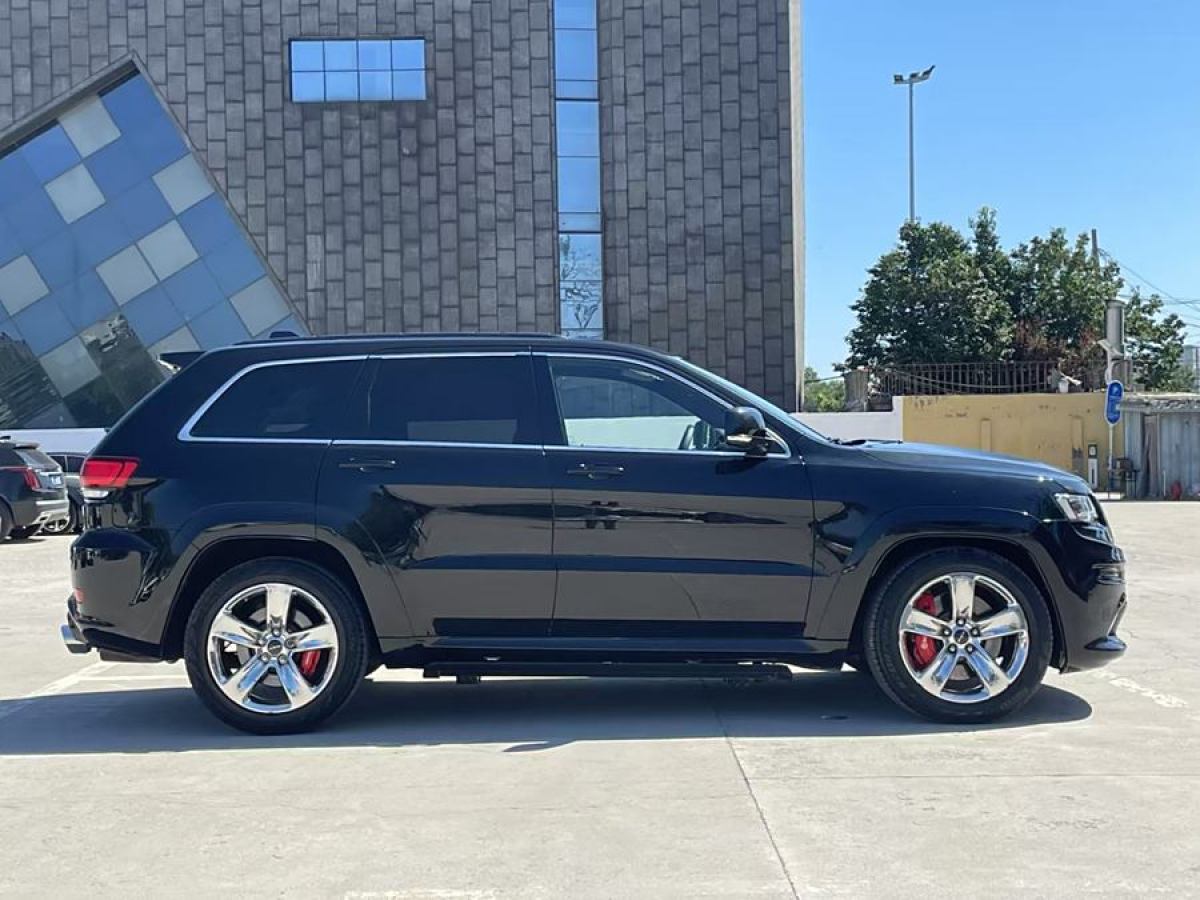 Jeep 大切諾基 SRT  2014款 6.4L SRT8圖片