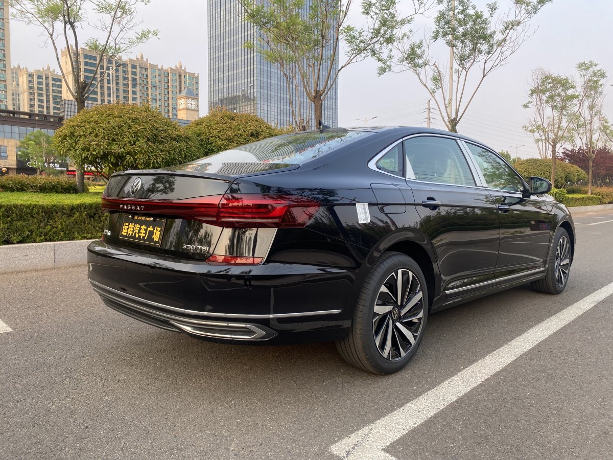 大众 帕萨特 2022款 330tsi 豪华版图片