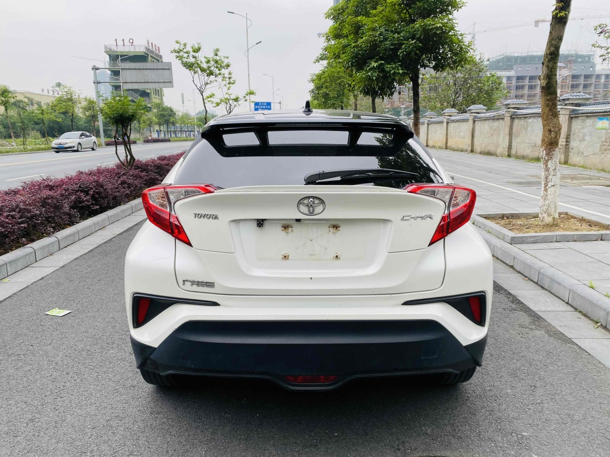 丰田 C-HR  2018款 2.0L 领先天窗版 国V图片