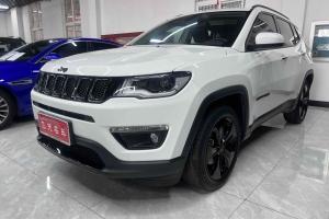 指南者 Jeep 220T 自動夜鷹版