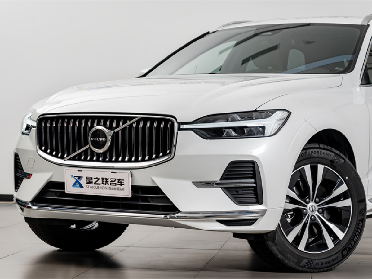 沃尔沃 XC60  2022款 B5 四驱智逸豪华版图片