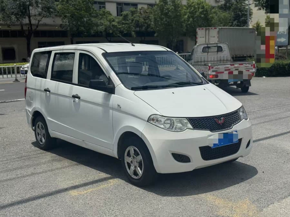 五菱 五菱宏光  2014款 1.2L 基本型國(guó)IV圖片
