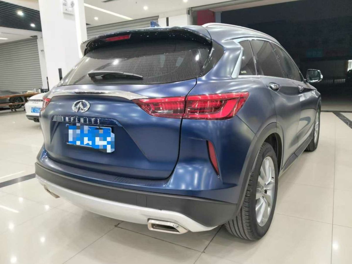 英菲尼迪 Q50L  2021款 2.0T 豪華運動版圖片