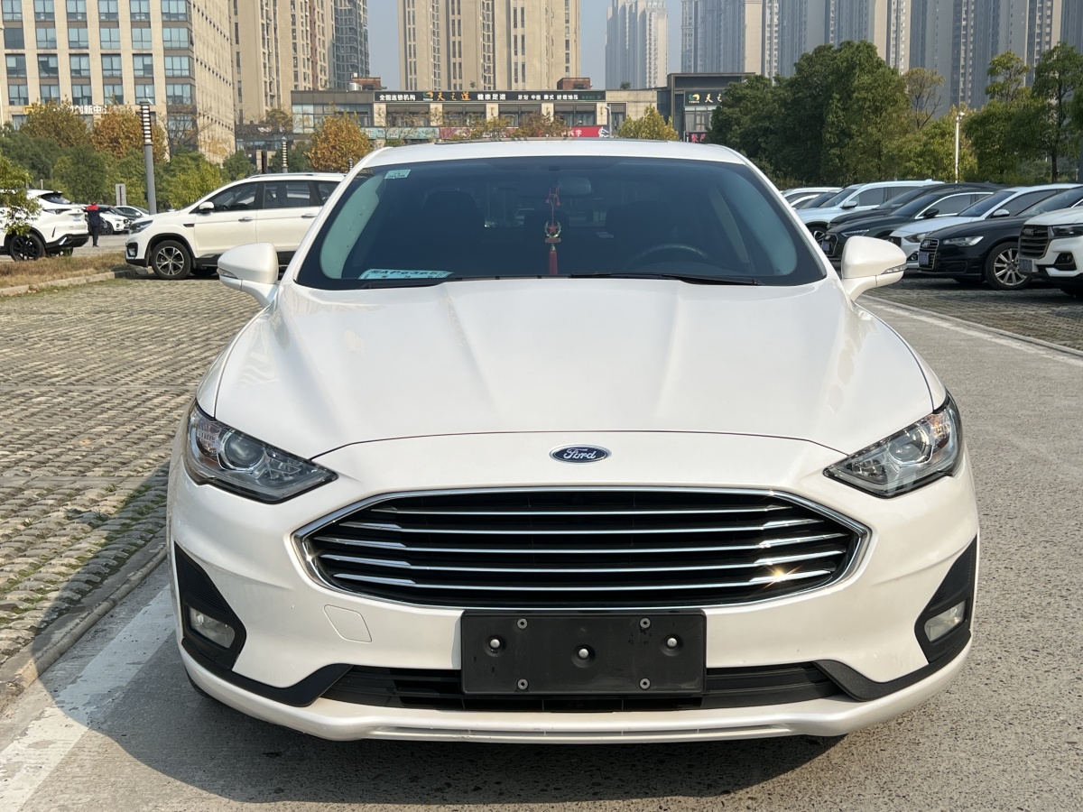 福特 蒙迪歐  2020款 EcoBoost 180 時(shí)尚型圖片