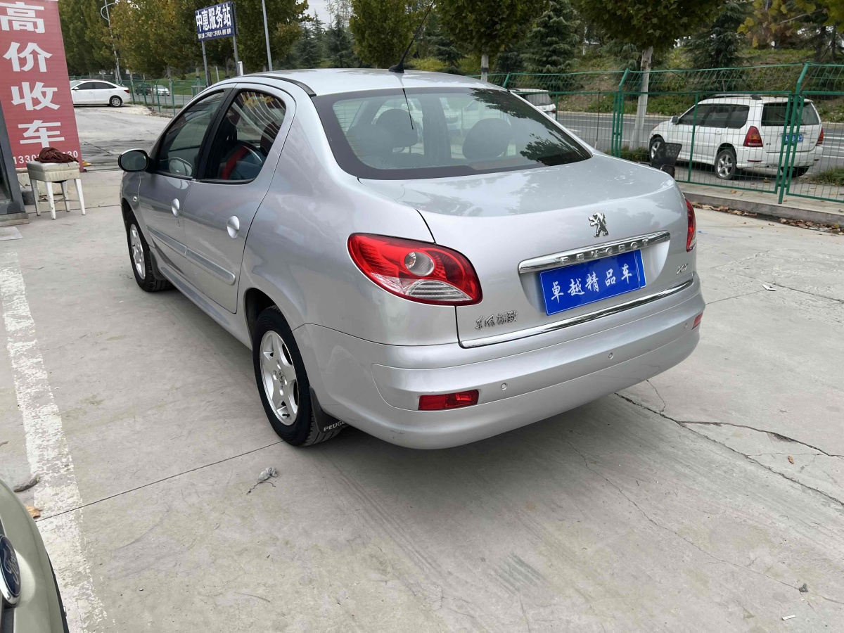 標(biāo)致 207  2013款 CROSS 1.4L 手動品樂型圖片