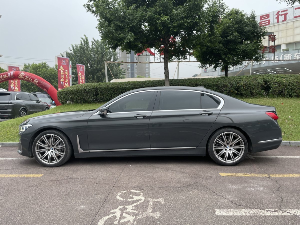 寶馬 寶馬7系  2019款 740Li xDrive 行政型 豪華套裝圖片