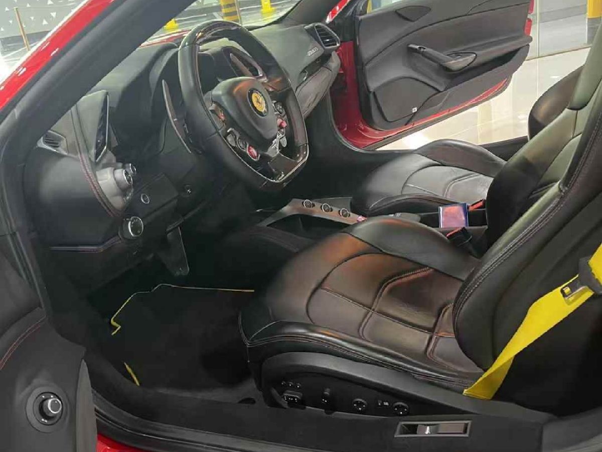 法拉利 GTC4Lusso  2016款 6.3L V12圖片