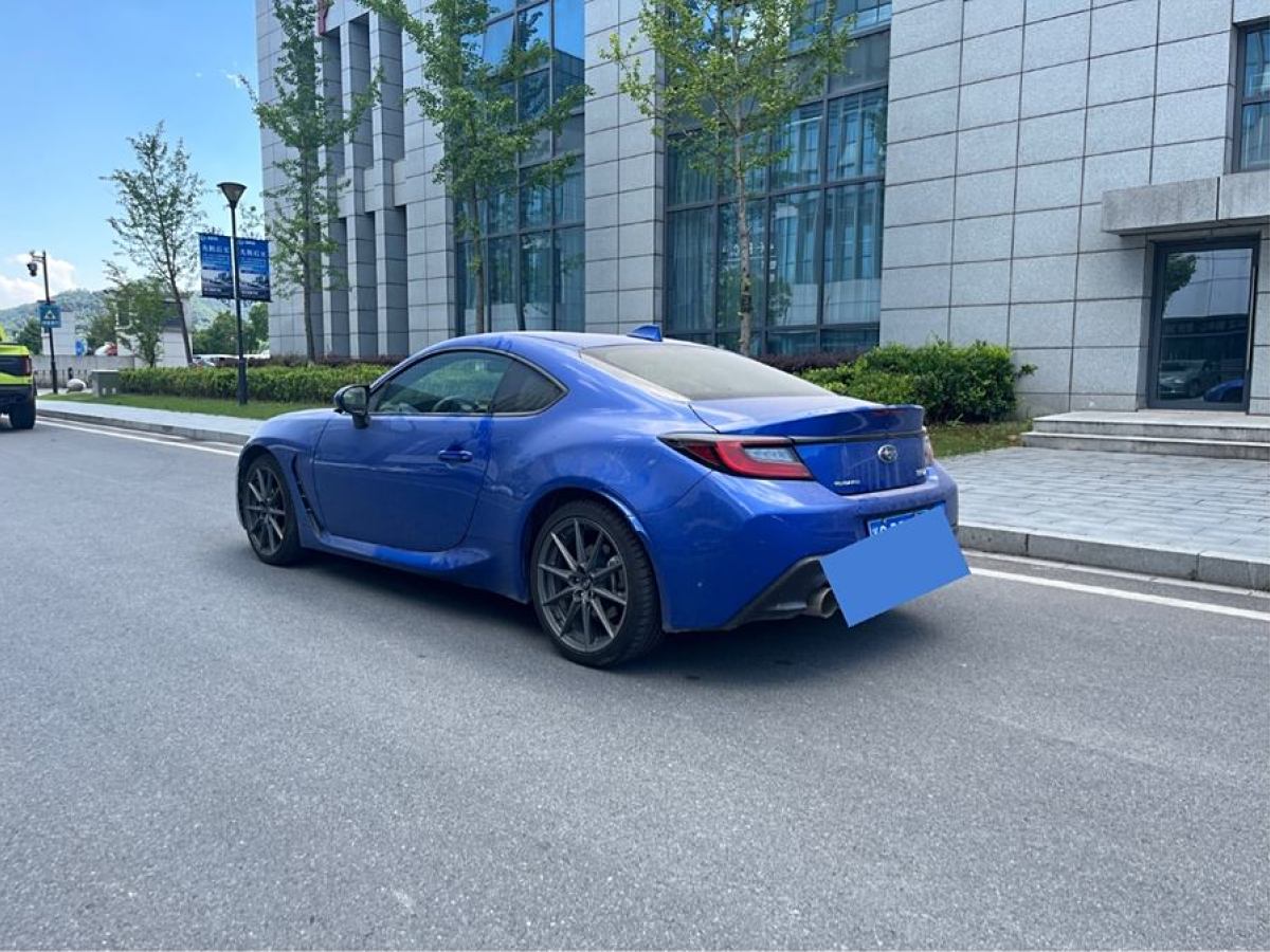 斯巴鲁 BRZ  2022款 2.4L 手动版图片