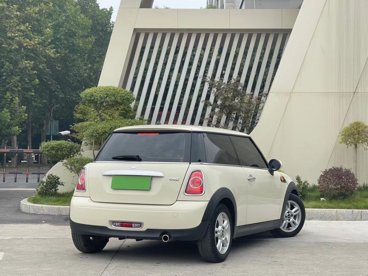 MINI MINI  2013款 1.6L ONE 限量第一款圖片