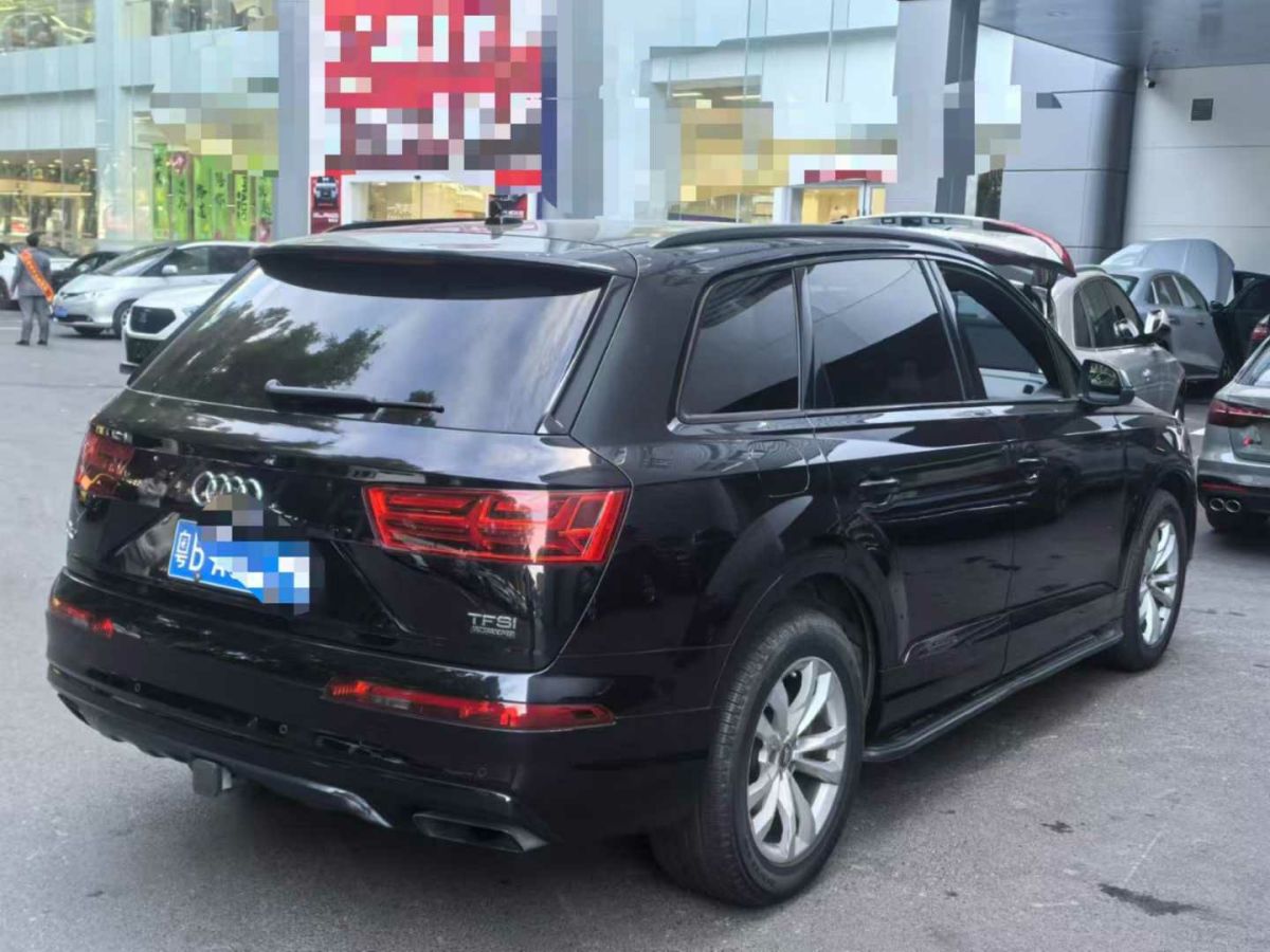 奧迪 奧迪Q7  2018款 40 TFSI S line運(yùn)動(dòng)型圖片