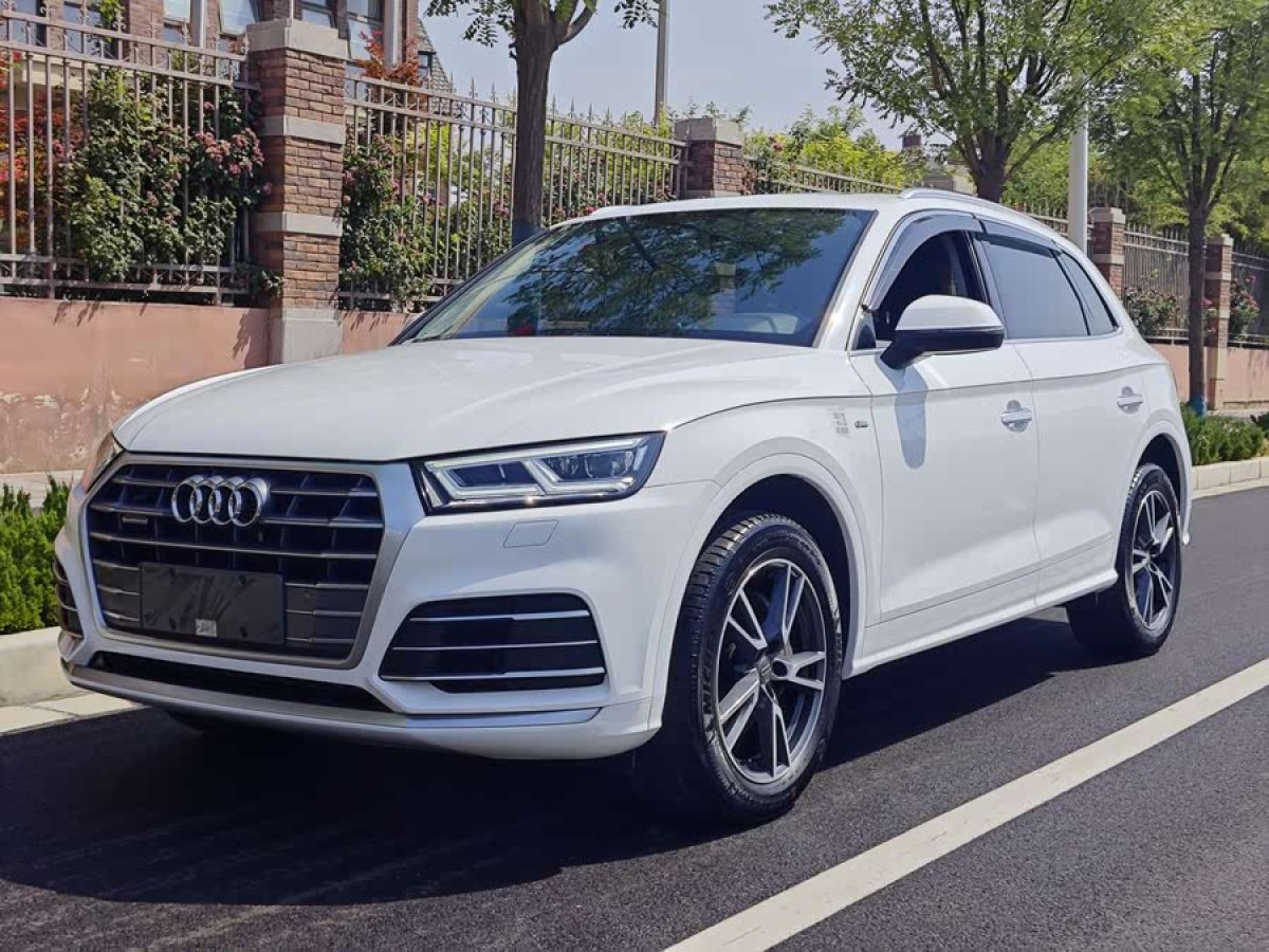 奧迪 奧迪Q5L  2020款 改款 40 TFSI 榮享時(shí)尚型圖片