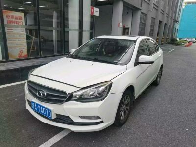 2016年1月 东南 V5菱致 plus 1.5L 手动摇滚型图片