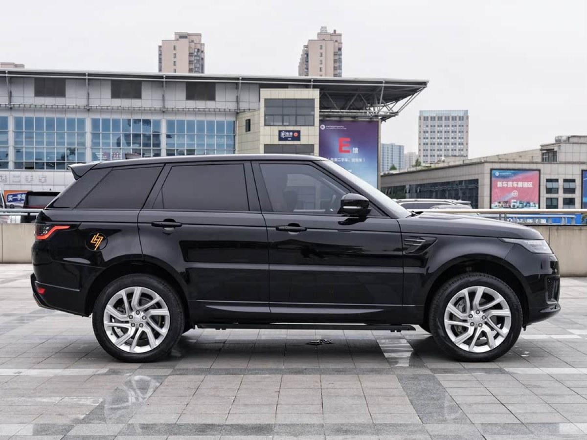 路虎 攬勝運動版  2020款 3.0 L6 HSE DYNAMIC圖片