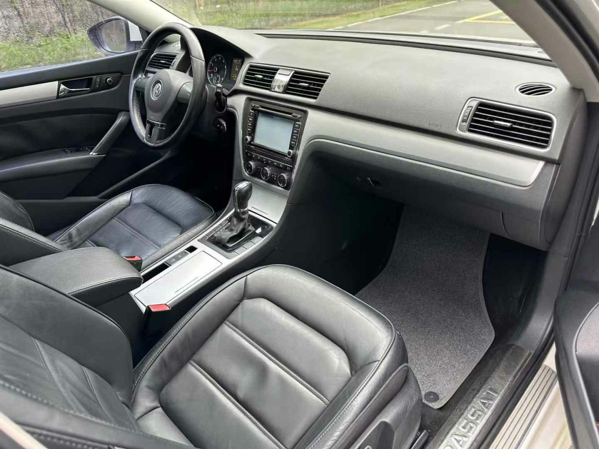 大眾 帕薩特  2014款 1.8TSI DSG尊榮導(dǎo)航版圖片