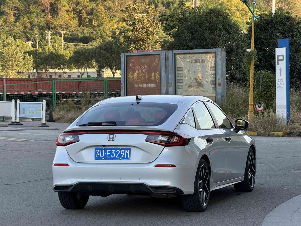 本田 思域  2023款 HATCHBACK 2.0L e:HEV 極控版圖片