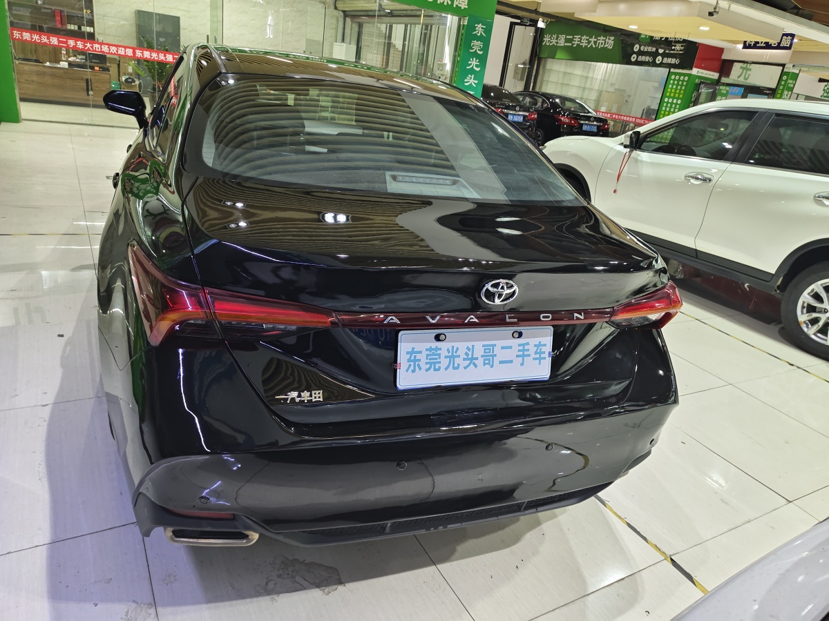 豐田 亞洲龍  2019款 2.0L 豪華版圖片