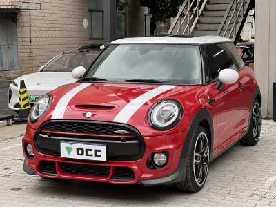 2019年5月 MINI MINI 2.0T COOPER S 賽車(chē)手圖片