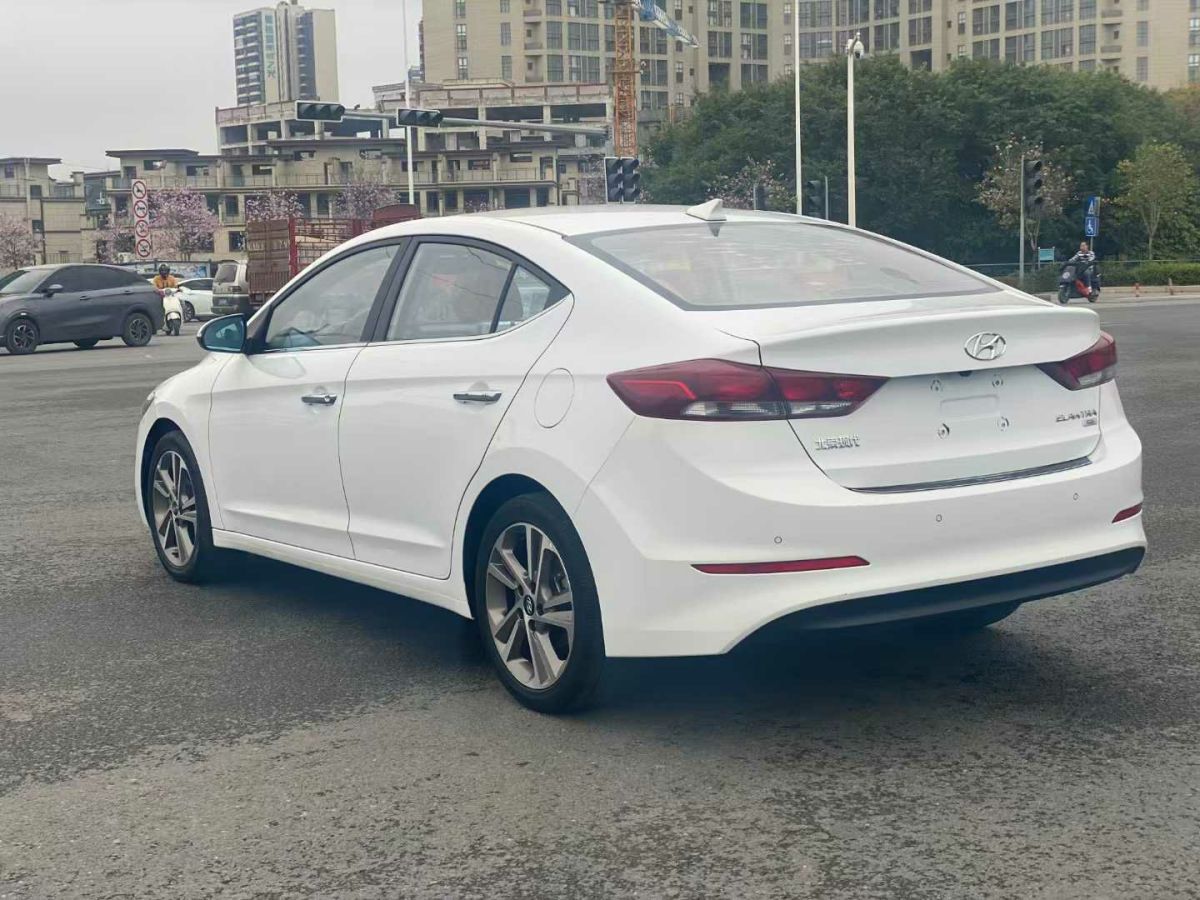 現(xiàn)代 領(lǐng)動(dòng)  2018款 1.4T 雙離合炫動(dòng)?旗艦型圖片