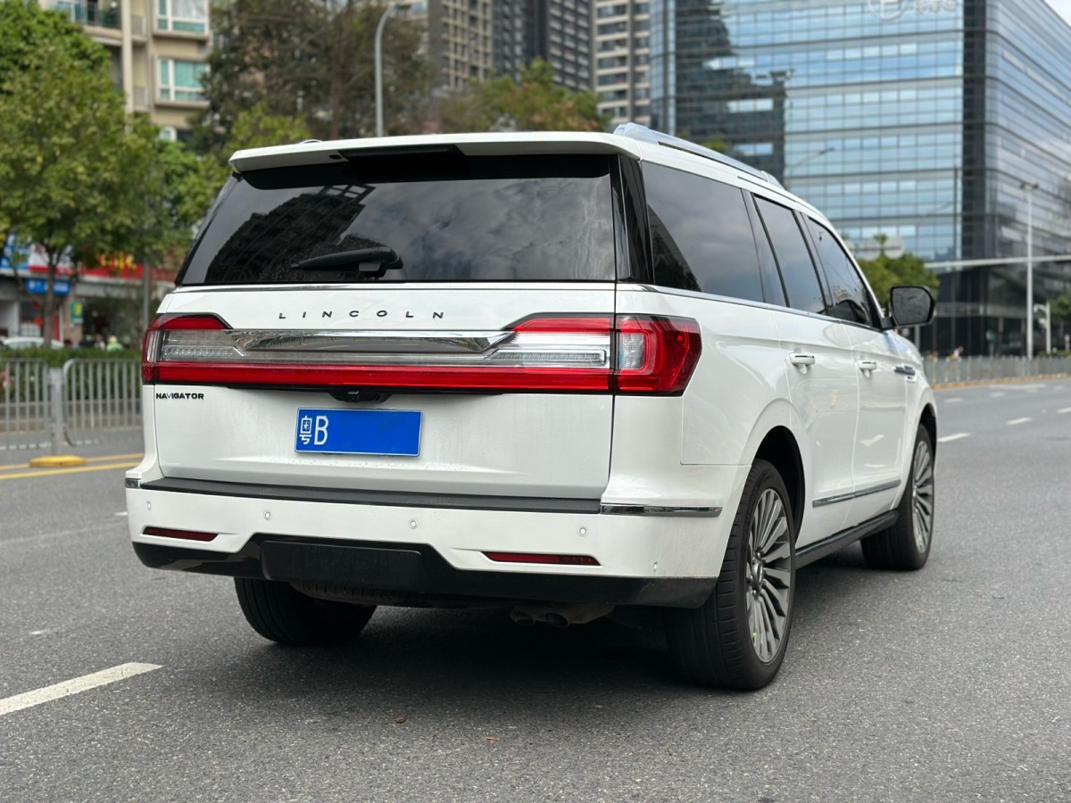 林肯 領(lǐng)航員  2020款 3.5T 尊耀版圖片