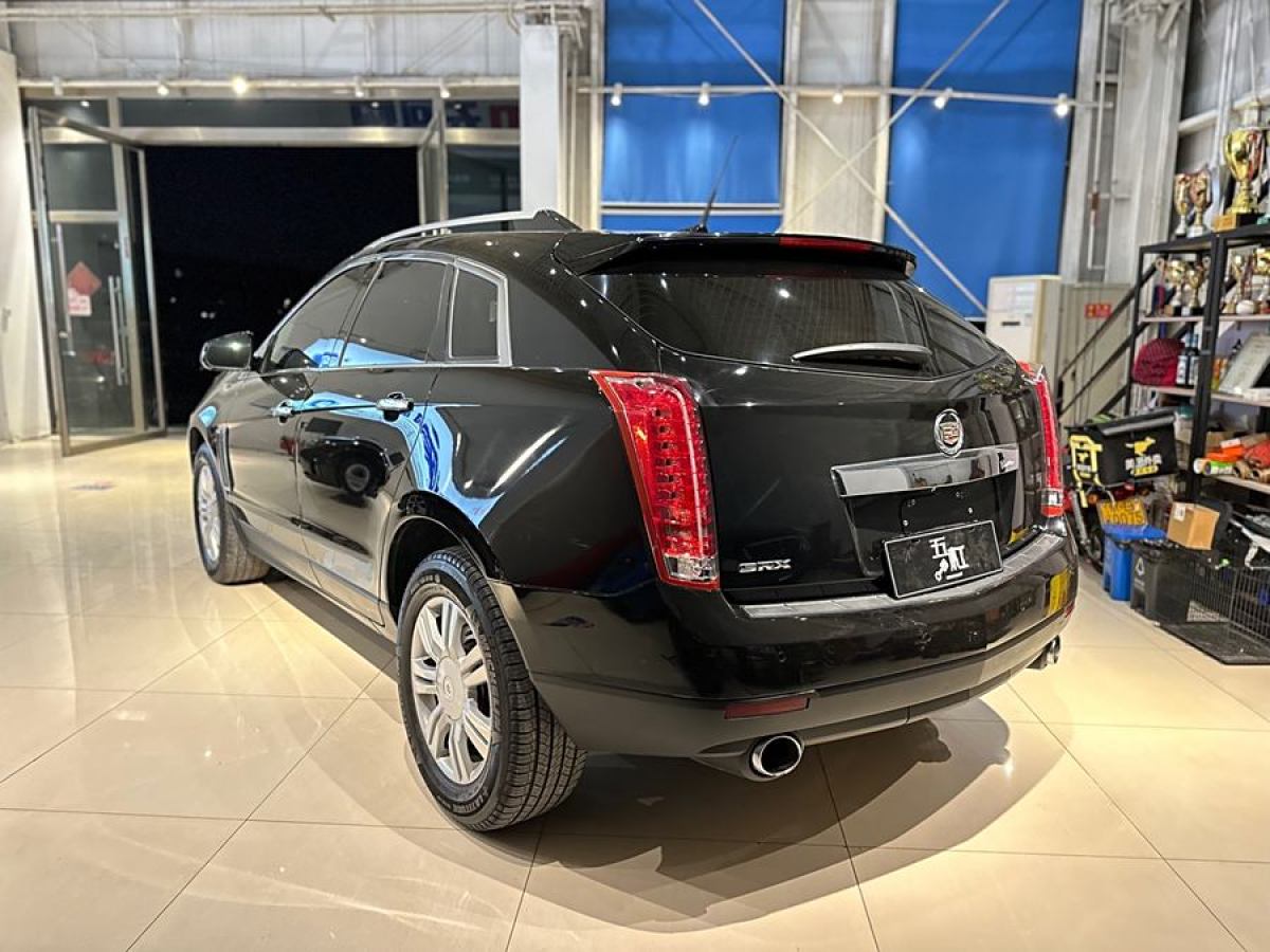 凱迪拉克 SRX  2015款 3.0L 精英型圖片