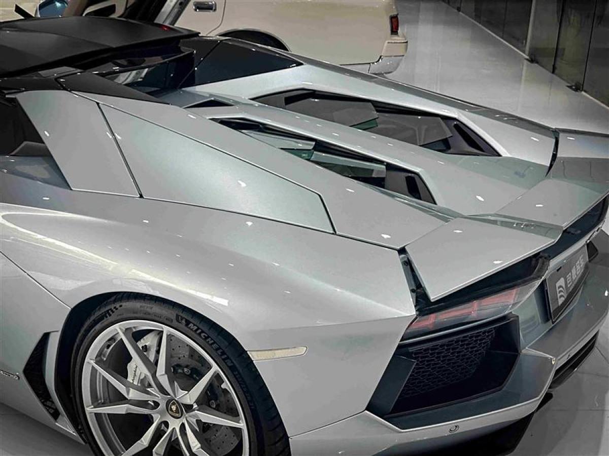 蘭博基尼 Aventador  2013款 LP 700-4 Roadster圖片