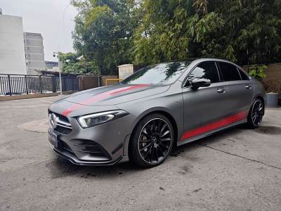 2023年2月 奔馳 奔馳A級(jí)AMG AMG A 35 4MATIC圖片