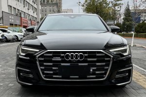 奥迪A6L 奥迪 改款 45 TFSI quattro 臻选动感型