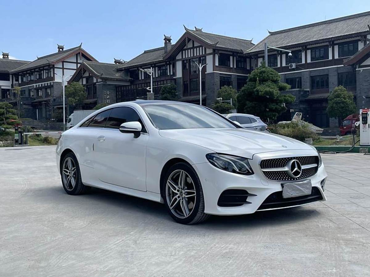 2019年10月奔馳 奔馳E級  2019款 E 200 4MATIC 轎跑車