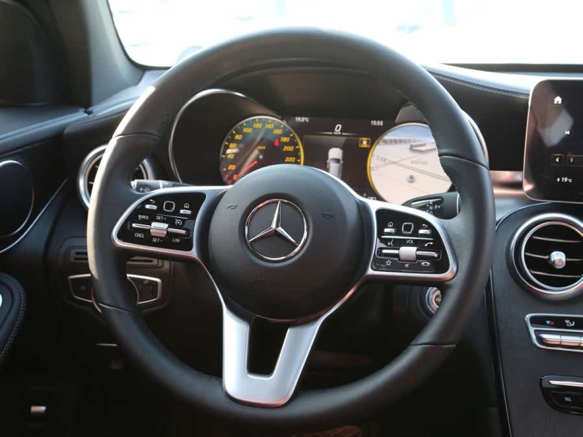 奔馳 奔馳GLC  2022款 改款 GLC 300 4MATIC 轎跑SUV圖片